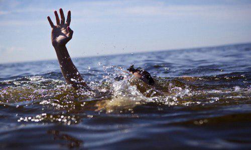 غرق شدن دو نفر از کارکنان صنعت پتروشیمی در ساحل نخل تقی