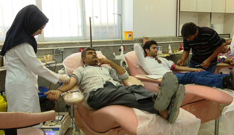 استان بوشهر رتبه اول اهدای خون در شبهای قدر